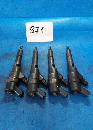 Форсунка дизельна peugeot 2.0 hdi форсункаи 0445110076 bosch