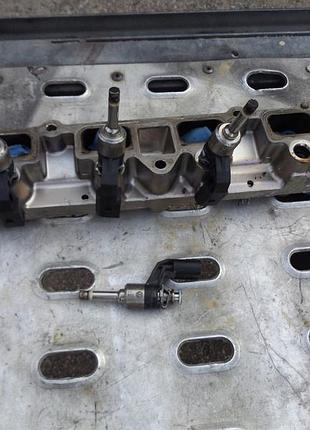 Форсунка топливная volkswagen oe 03c906036f б/у оригинал
