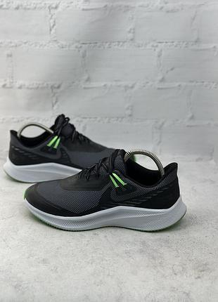 Чоловічі кросівки nike shield