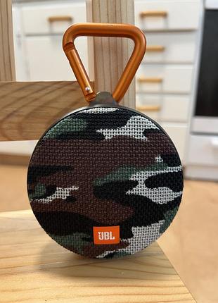 Портативна колонка jbl clip 2