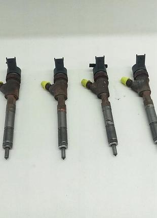 Форсунка дизельна toyota corolla e12 1.4 d4d 0445110227