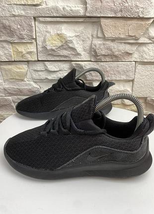 Оригінальні кросівки  nike viale