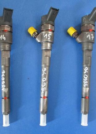 Форсунка дизельна 2.0crdi 0445110258 bosch проверен