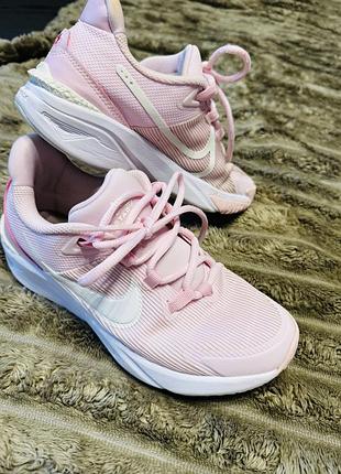 Кросівки nike для дівчинки, розмір 34, рожеві, оригінал