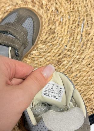 Кросівки clarks для хлопчика 9