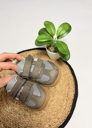 Кросівки clarks для хлопчика 4