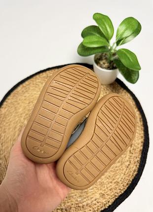 Кросівки clarks для хлопчика 8