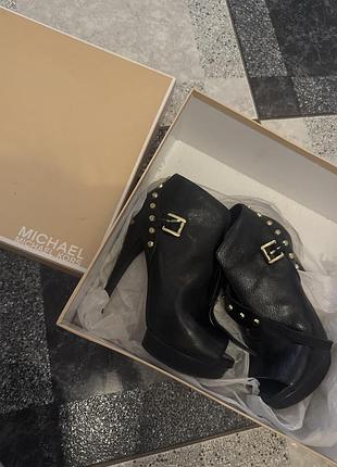 Michael kors оригінальні каблуки-ботильйони