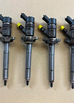 Форсунка дизельна bosch 1.6 hdi tdci 0445110239