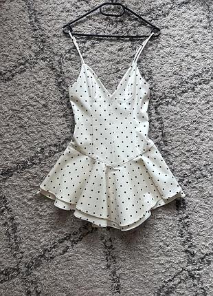 Коротка жіноча сукня zara біла в горох, розмір xs