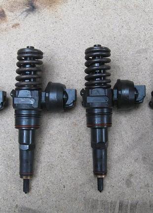 Форсунка топливная бензинова vw audi 038130073ar 1.9 tdi б/у оригинал