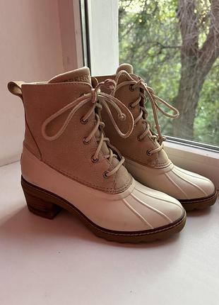 Черевики ботильйони жіночі saltwater duck boots оригінал бежеві молочні