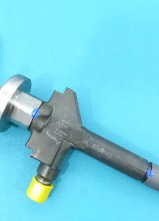 Форсунка дизельна mazda 6 i 02-07 13h50a 2.0 citd