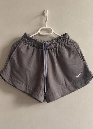 Шорти nike