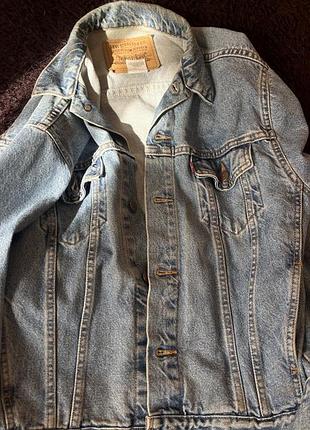 Джинсова куртка levi’s