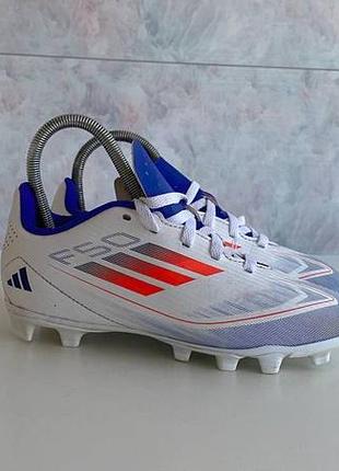 Adidas дитячі футбольні бутси оригінал білі 32 розмір