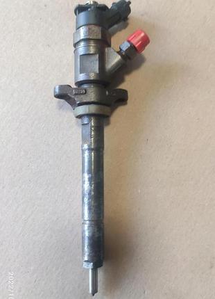 Форсунка дизельна форсункаi bosch 0445110311 citroen peugeot 1.6 hdi