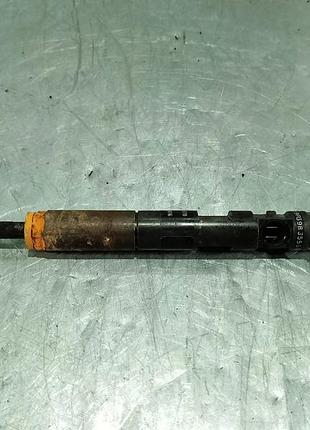 Форсунка дизельна renault clio ii lift 8200553570 1.5