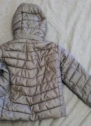 Продам стеганую куртку hm 4