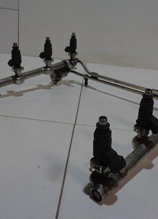 Форсунка топливная phaeton strip 4.2 бензин 02-16 079133551b б/у оригинал