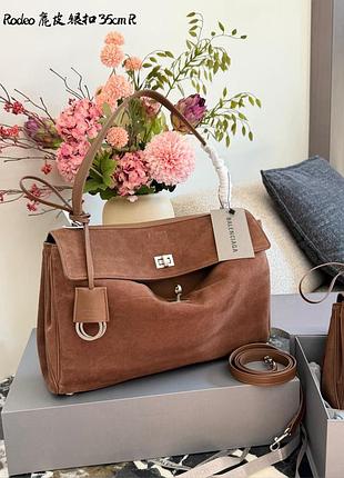 Жіноча сумка у двох розмірах з натуральної замші balenciaga