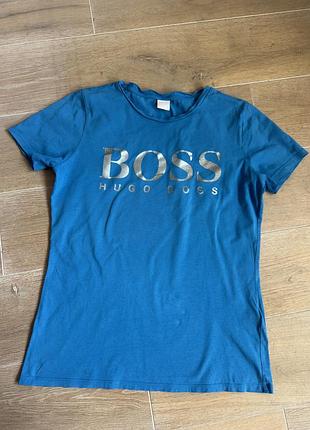 Футболка boss s є нюанс