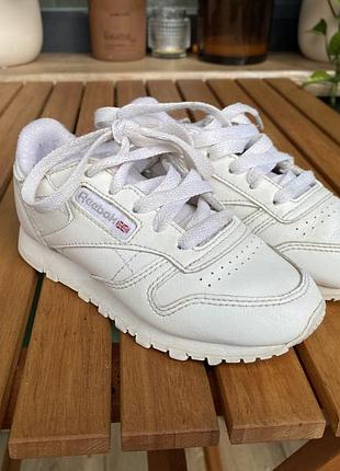 Дитячі білі кросівки reebok 27 р