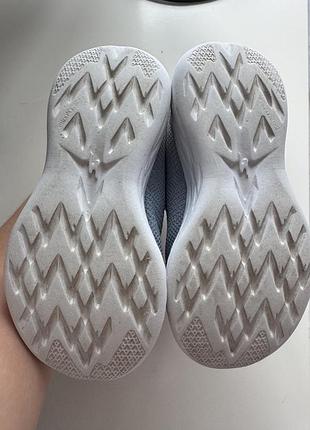 Легенькі sketchers 2