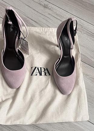Нові замшеві туфлі zara 37 р