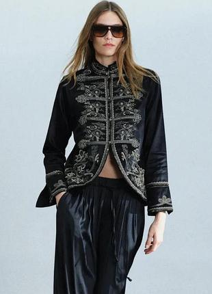 Куртка zw collection с вышивкой и декоративными застежками