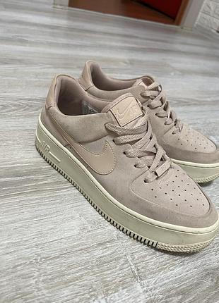 Жіночі замшеві кросівки nike air force 1 sage low (оригінал) • розмір 38.5 / 25.5 см
