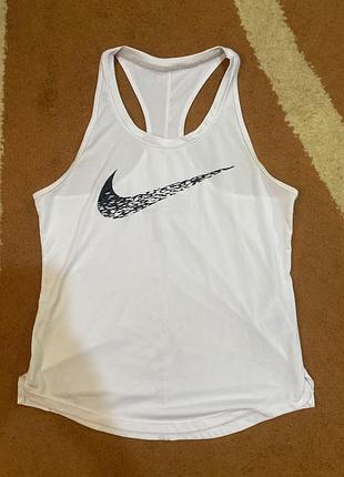 Жіноча спортивна майка nike білого кольору