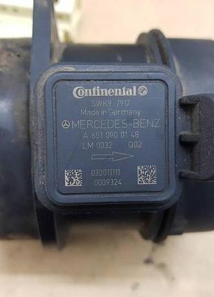 Дмрв расходомер воздуха a651 090 01 48 mercedes-benz om 651 2.2, б/у оригинал