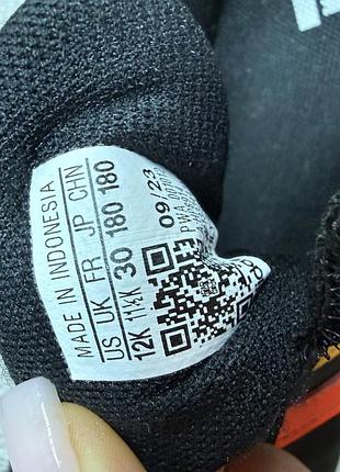 Оригінальні кросівки adidas 7