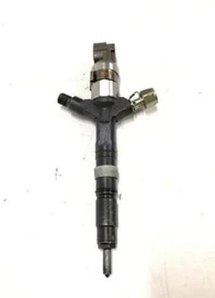 Форсунка дизельна toyota land 120 3.0d 23670-30020