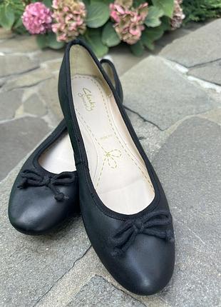 Шкіряні балетки clarks , чорні 38 розмір як нові