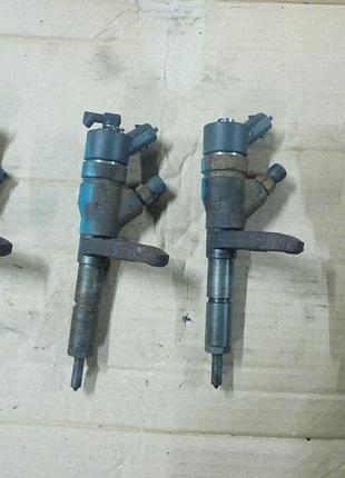 Форсунка дизельна peugeot 2.0 hdi 0445110062