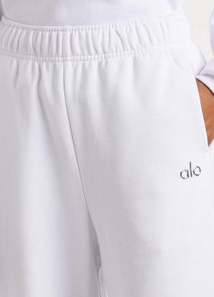Спортивні  штани alo yoga accolade - білі унісекс