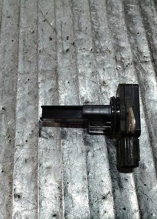 Дмрв расходомер воздуха toyota corolla x 2006-2013 2220437010 1.616v vti, б/у оригинал