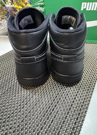 Оригінальні кросівки nike jordan 4