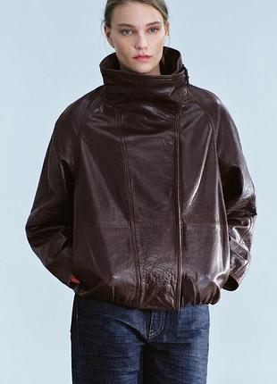 Кожаная куртка zw collection с высоким воротником