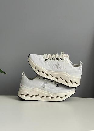 Кросівки жіночі on runner cloudsurfer max white 9