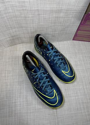 Оригінальні сороконіжки nike 2