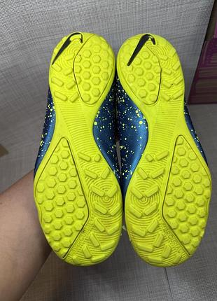 Оригінальні сороконіжки nike 6