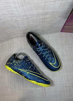 Оригінальні сороконіжки nike
