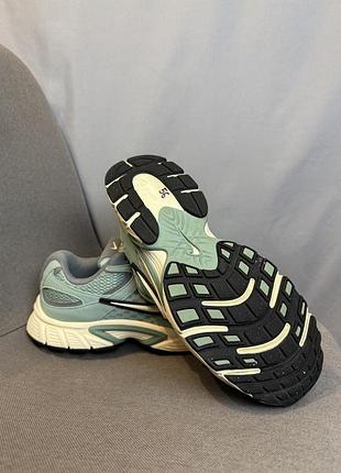 Оригінальні кросівки nike v2000 run 7