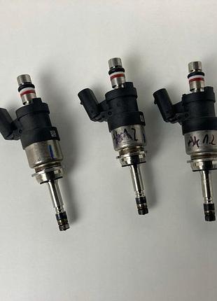 Форсунка топливная astra k v 1.2t бензинова 55492929 б/у оригинал