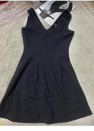 Черное классическое платье испанского бренда zara в идеальном состоянии,.