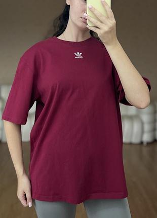 Нова оригінальна футболка adidas !