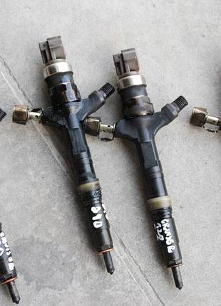 Форсунка дизельна toyota land cruiser 3.0 d4d 23670-30020
